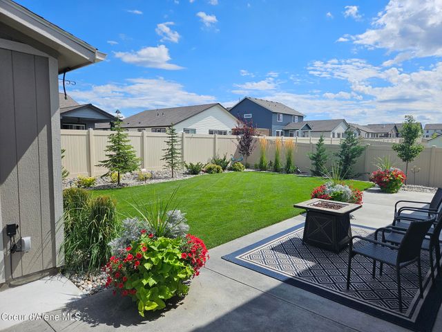 10138 N BELGRAVE LOOP, Hayden, ID 83835