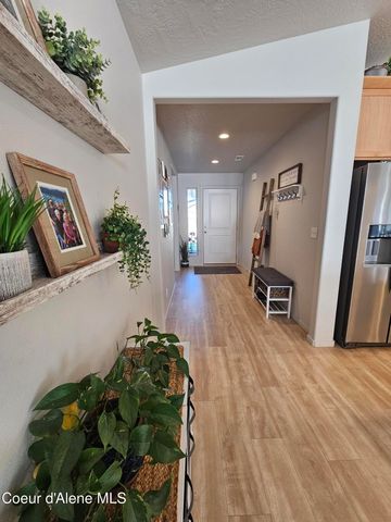 10138 N BELGRAVE LOOP, Hayden, ID 83835