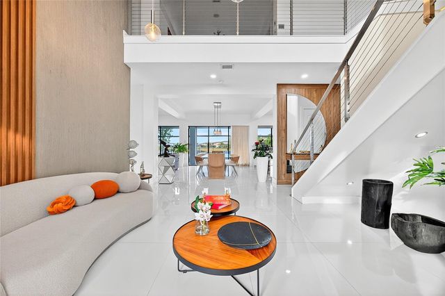 10613 MOBBERLEY CIRCLE, Orlando, FL 32832