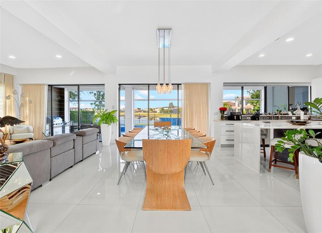 10613 MOBBERLEY CIRCLE, Orlando, FL 32832