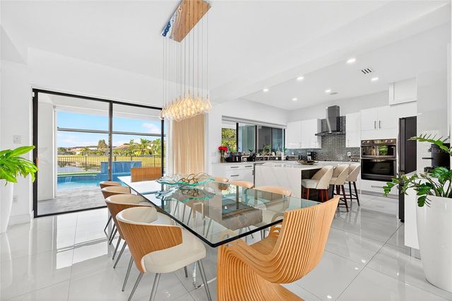 10613 MOBBERLEY CIRCLE, Orlando, FL 32832