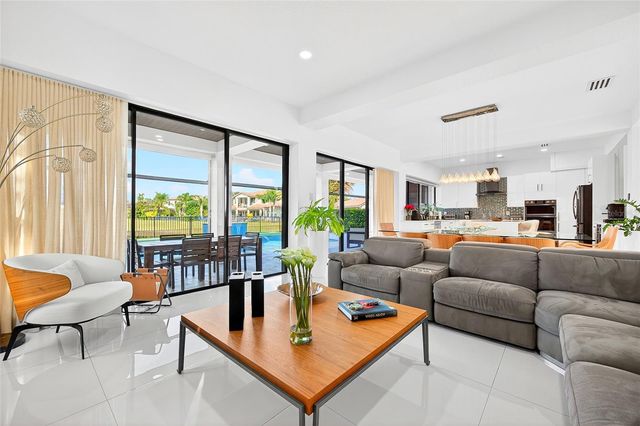 10613 MOBBERLEY CIRCLE, Orlando, FL 32832