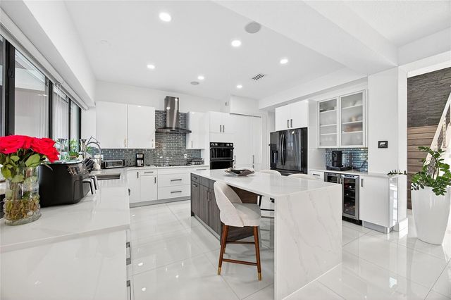 10613 MOBBERLEY CIRCLE, Orlando, FL 32832