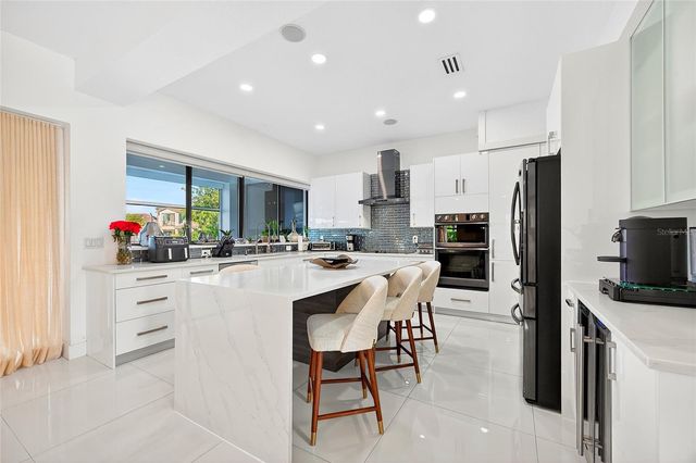 10613 MOBBERLEY CIRCLE, Orlando, FL 32832