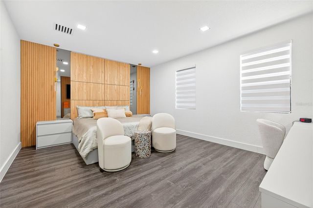 10613 MOBBERLEY CIRCLE, Orlando, FL 32832