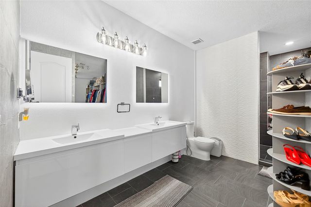 10613 MOBBERLEY CIRCLE, Orlando, FL 32832