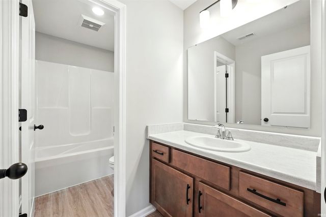 210 Dittons Way, Fort Wayne, IN 46845