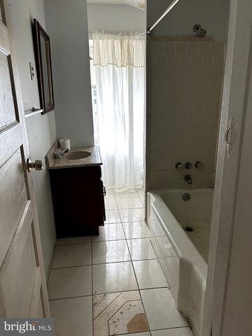 528 E JOHNSON ST, Philadelphia, PA 19144