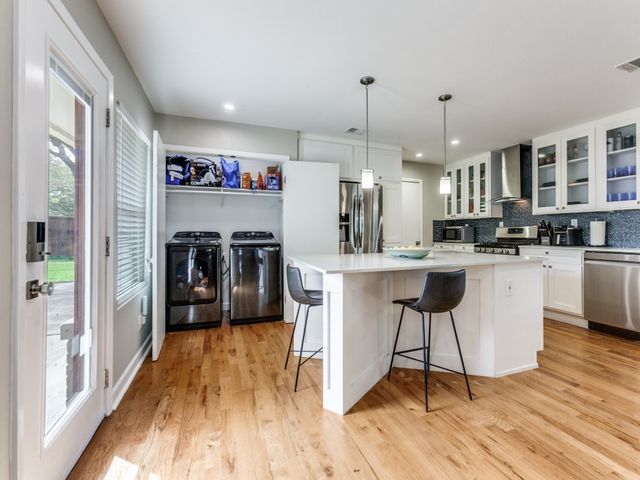 3564 Vinecrest Drive, Dallas, TX 75229