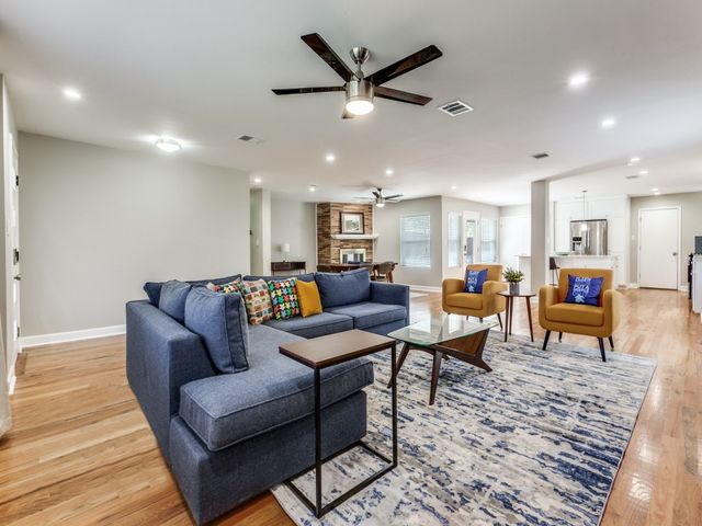 3564 Vinecrest Drive, Dallas, TX 75229