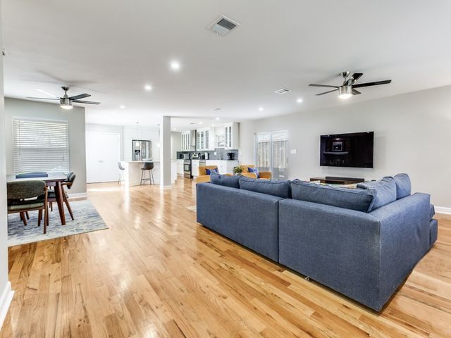 3564 Vinecrest Drive, Dallas, TX 75229