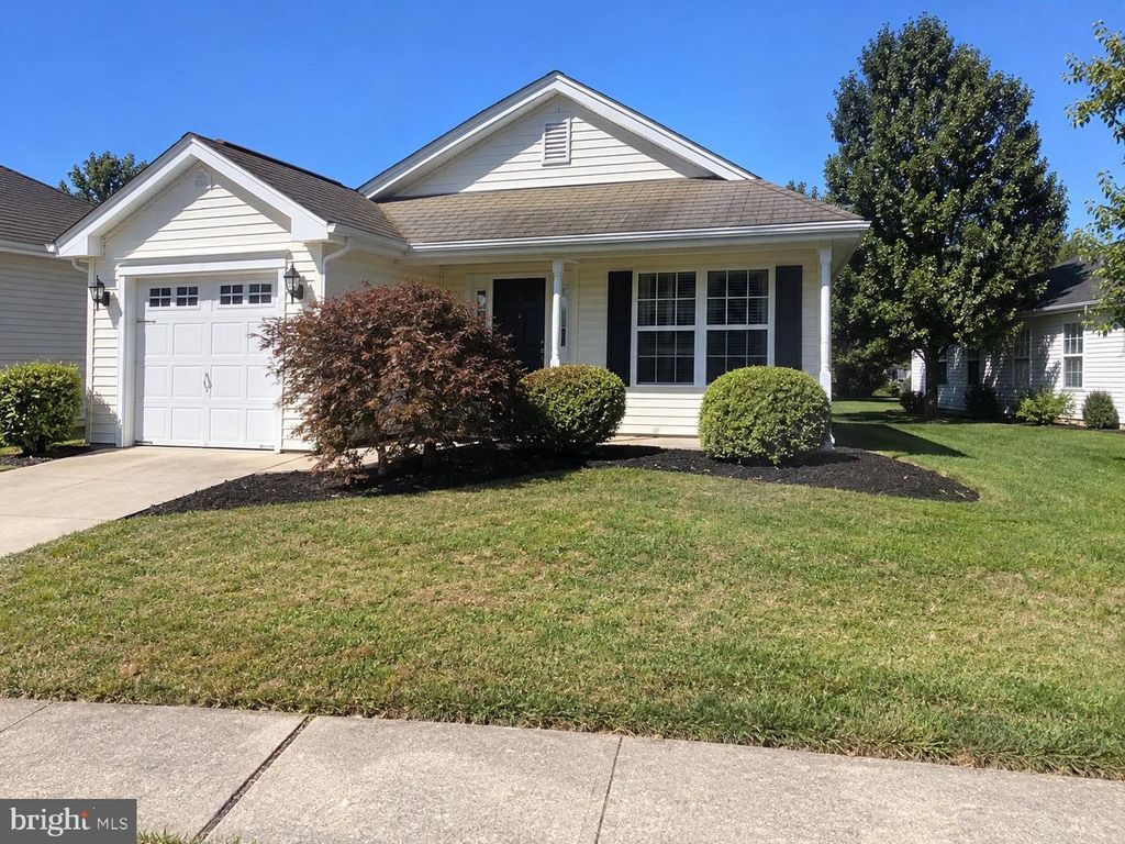 71 MAPLE LEAF CIR, SEWELL, NJ 08080 — exterior