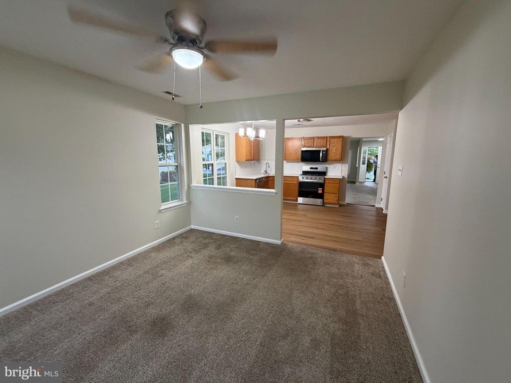 71 MAPLE LEAF CIR, SEWELL, NJ 08080 — photo 4