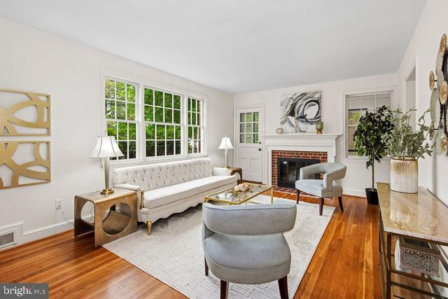 9110 SUDBURY RD, Silver Spring, MD 20901