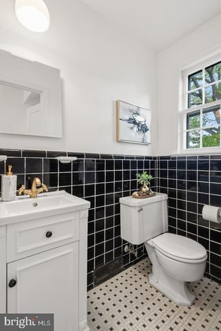 9110 SUDBURY RD, Silver Spring, MD 20901