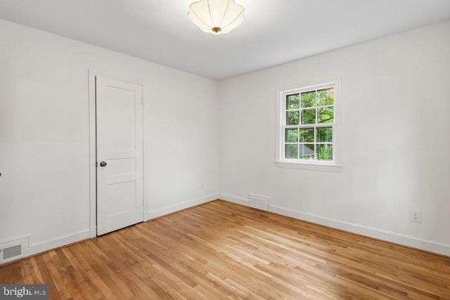 9110 SUDBURY RD, Silver Spring, MD 20901