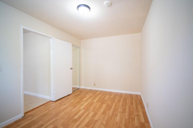 1221 E 19th Street, Oakland, CA 94606