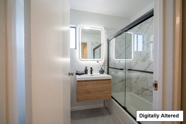 1221 E 19th Street, Oakland, CA 94606