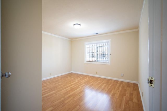 1221 E 19th Street, Oakland, CA 94606