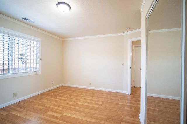 1221 E 19th Street, Oakland, CA 94606