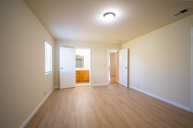 1221 E 19th Street, Oakland, CA 94606