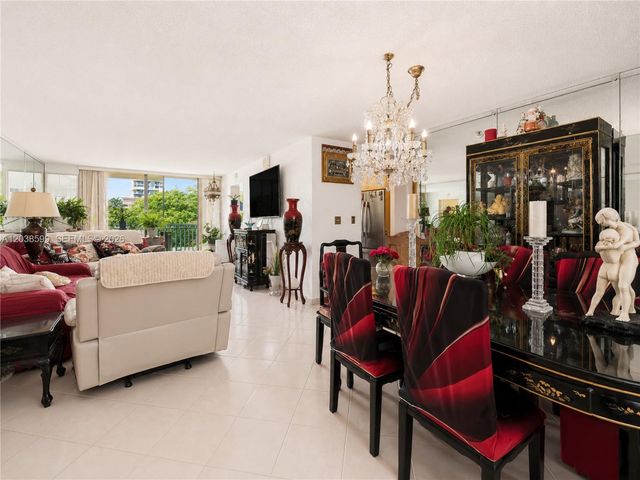 210 174th Street M18, Sunny Isles Beach, FL 33160