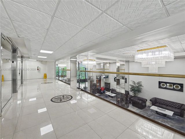 210 174th Street M18, Sunny Isles Beach, FL 33160