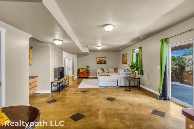 1062 E 1150 ST, Pleasant Grove, UT 84062