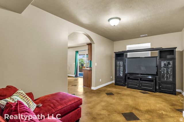 1062 E 1150 ST, Pleasant Grove, UT 84062