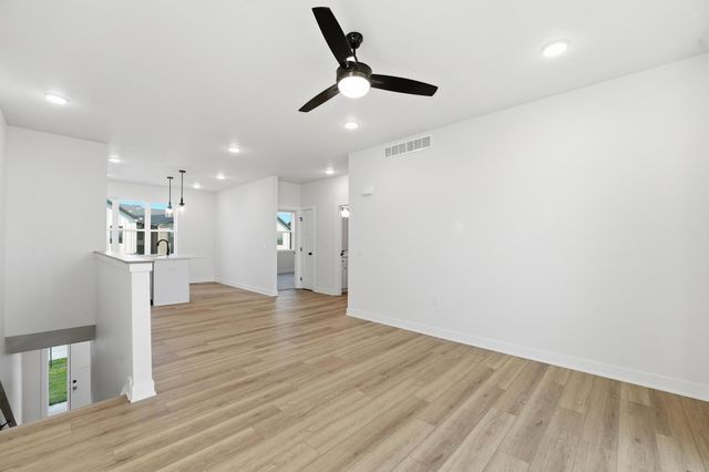 1372 Meadow Rose Place, Waukee, IA 50263