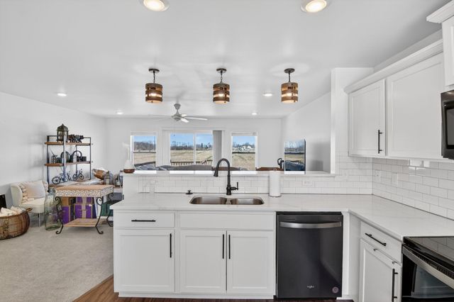 2106 Farm Valley Road, Adrian Twp, MI 49221
