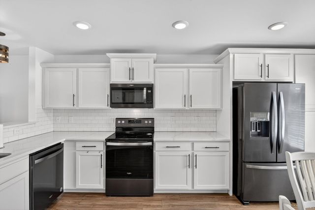 2106 Farm Valley Road, Adrian Twp, MI 49221