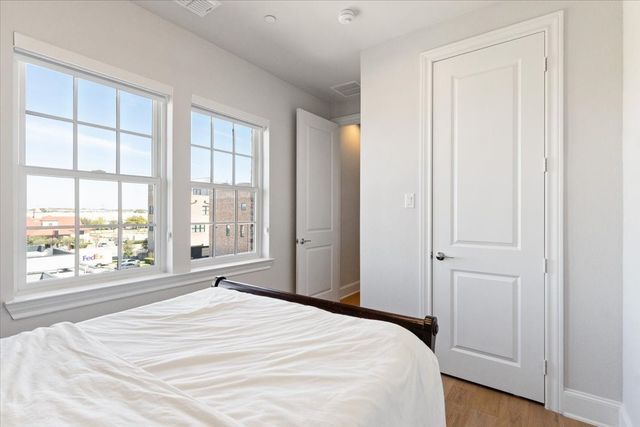 4129 Runyon Road, Addison, TX 75001