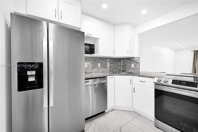 132 S Cypress Rd 518, Pompano Beach, FL 33060