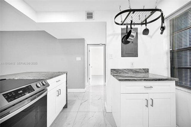 132 S Cypress Rd 518, Pompano Beach, FL 33060