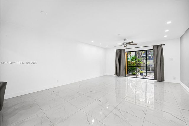 132 S Cypress Rd 518, Pompano Beach, FL 33060