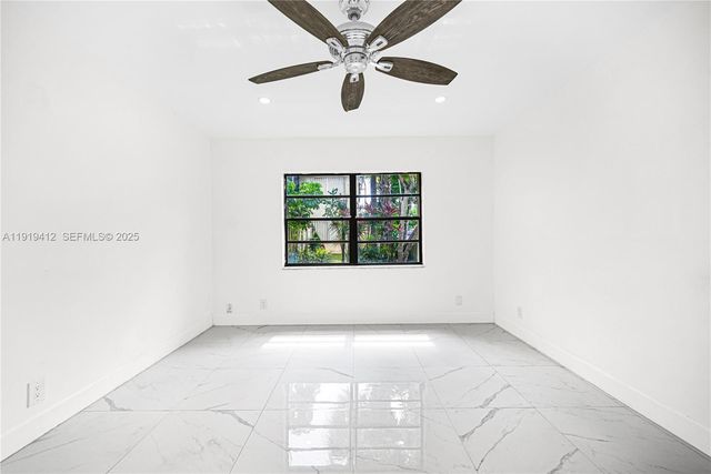 132 S Cypress Rd 518, Pompano Beach, FL 33060