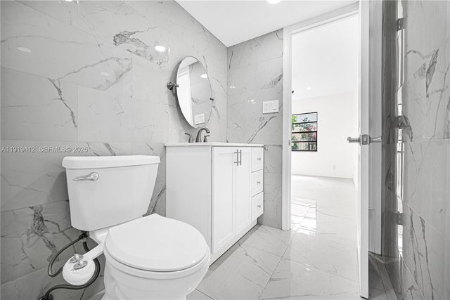 132 S Cypress Rd 518, Pompano Beach, FL 33060