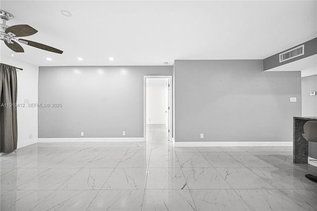 132 S Cypress Rd 518, Pompano Beach, FL 33060