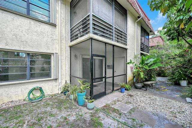 132 S Cypress Rd 518, Pompano Beach, FL 33060