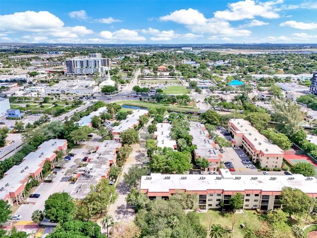 132 S Cypress Rd 518, Pompano Beach, FL 33060