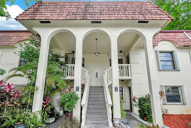 132 S Cypress Rd 518, Pompano Beach, FL 33060