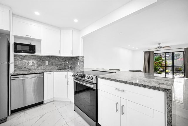 132 S Cypress Rd 518, Pompano Beach, FL 33060