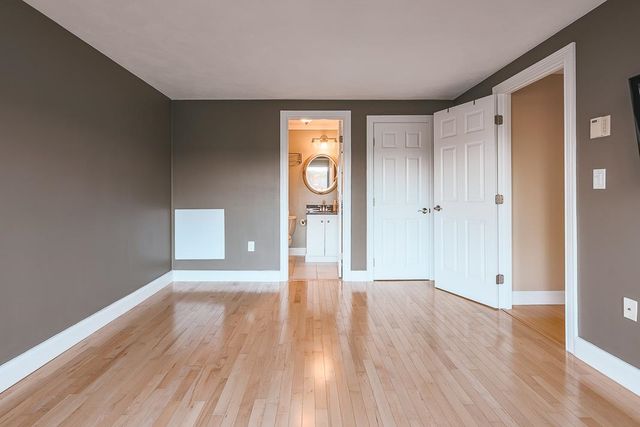 55 River Rd Apt 8A, Manchester, NH 03104