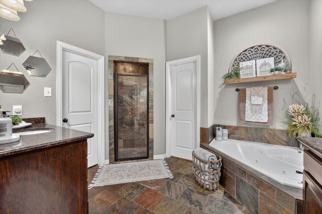 1200 Madera Drive, Burleson, TX 76028