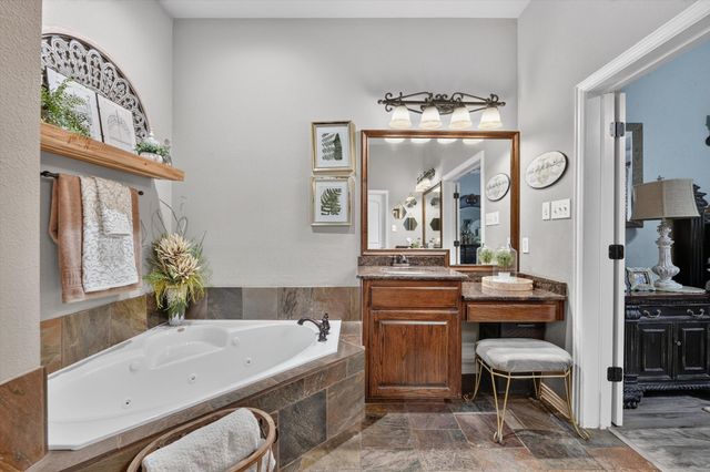 1200 Madera Drive, Burleson, TX 76028