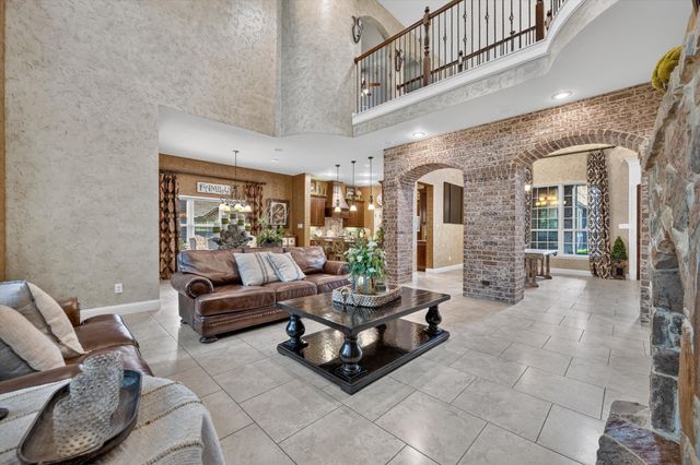 1200 Madera Drive, Burleson, TX 76028