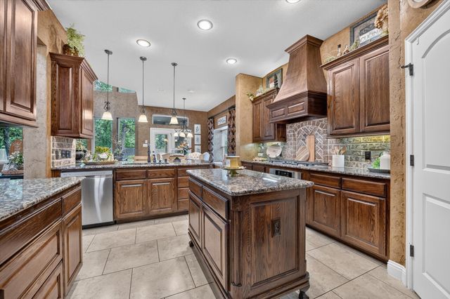 1200 Madera Drive, Burleson, TX 76028