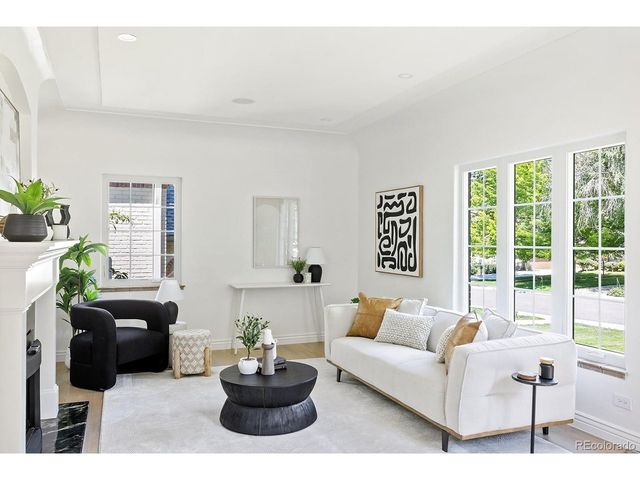 345 Dahlia St, Denver, CO 80220