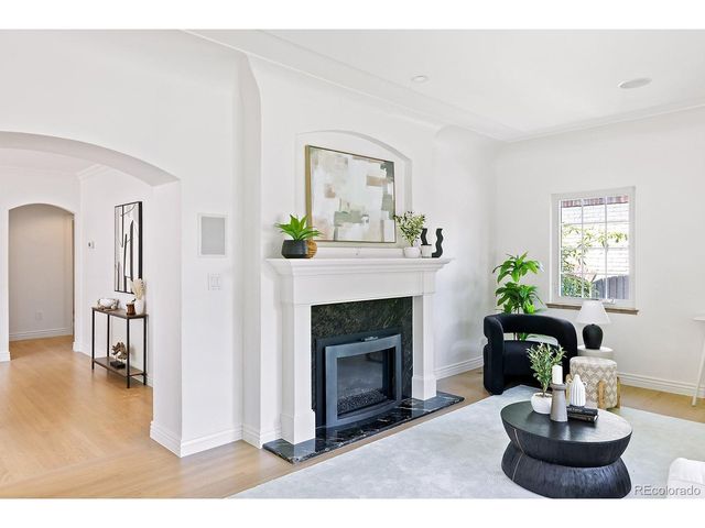 345 Dahlia St, Denver, CO 80220
